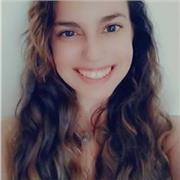 Maestra ofrece clases de apoyo a alumnos de primaria, ESO y bachillerato de humanidades